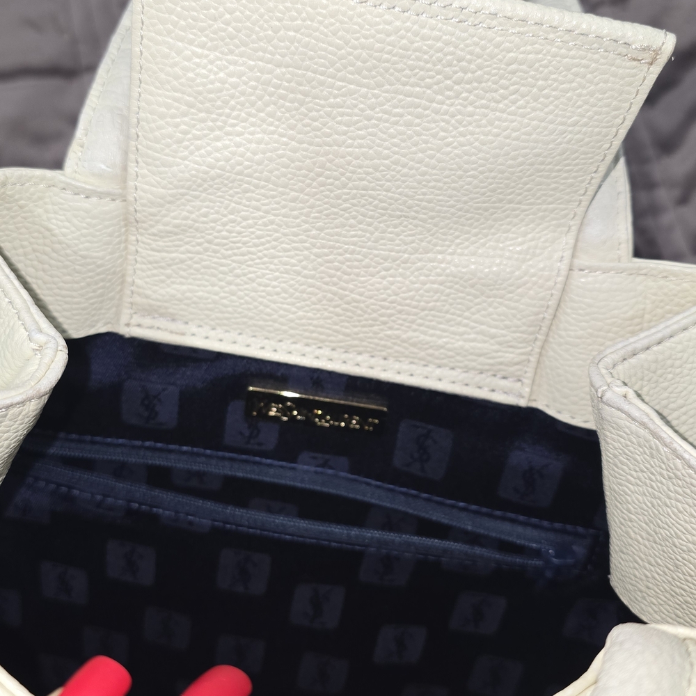 Yves Saint Laurent Cream Leather Women's Bag - Picture 8 of 16